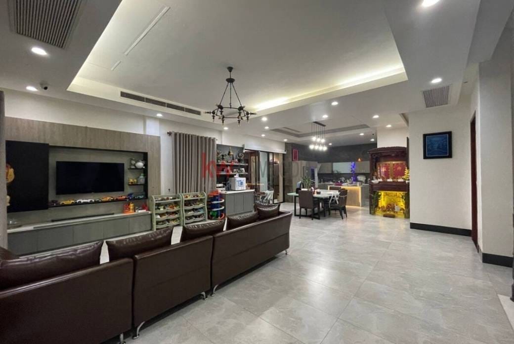 298 sqm Land Size Villa For Sale
