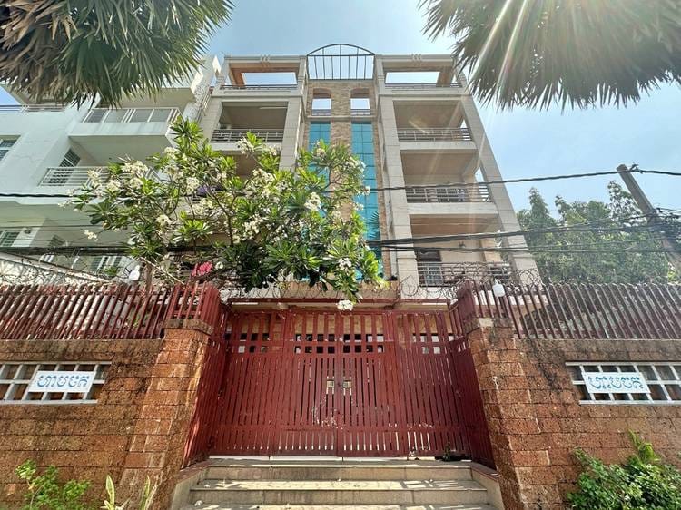 อาคาร สำหรับเช่า ใน Chroy Changvar, Phnom Penh