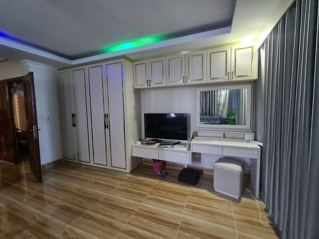 Por Sen Chey152平方米使用面积House and lot出售