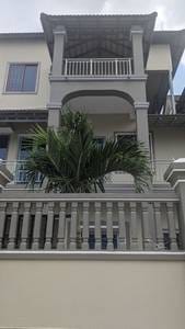$280,000 Villa