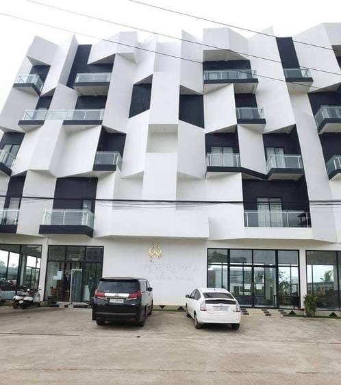 Отель Для Аренды with 10 Parking Space