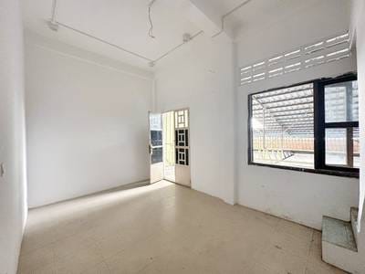 304 sqm Land Size Shophouse K pronájmu for $2,900
