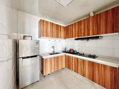 Condo For Rent with 1 Parking Space