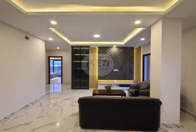 308 sqm Land Size Apartmán K pronájmu