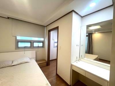 De Castle Royal Condominium | 주차 공간 1면이 있는 콘도 임대