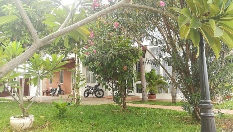 Villa À vendre à Chroy Changvar, Phnom Penh