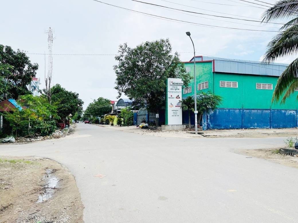 Svay Rieng288平方米使用面积House and lot出售