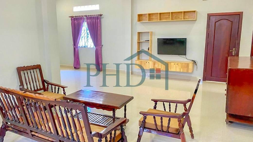 带1个停车位的House and lot出租