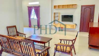 带1个停车位的House and lot出租