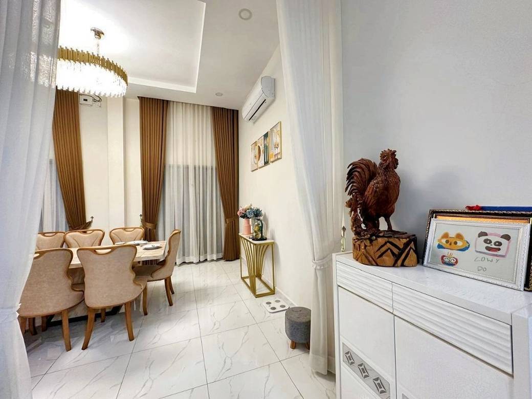 Dvojvila K pronájmu in Chbar Ampov $3,500