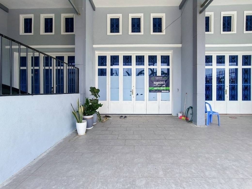 ផ្ទះ តម្លៃ $90,000