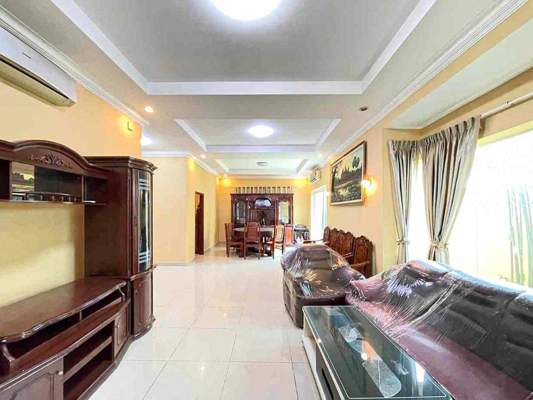Chamkarmon Villa For Rent in Chamkarmon