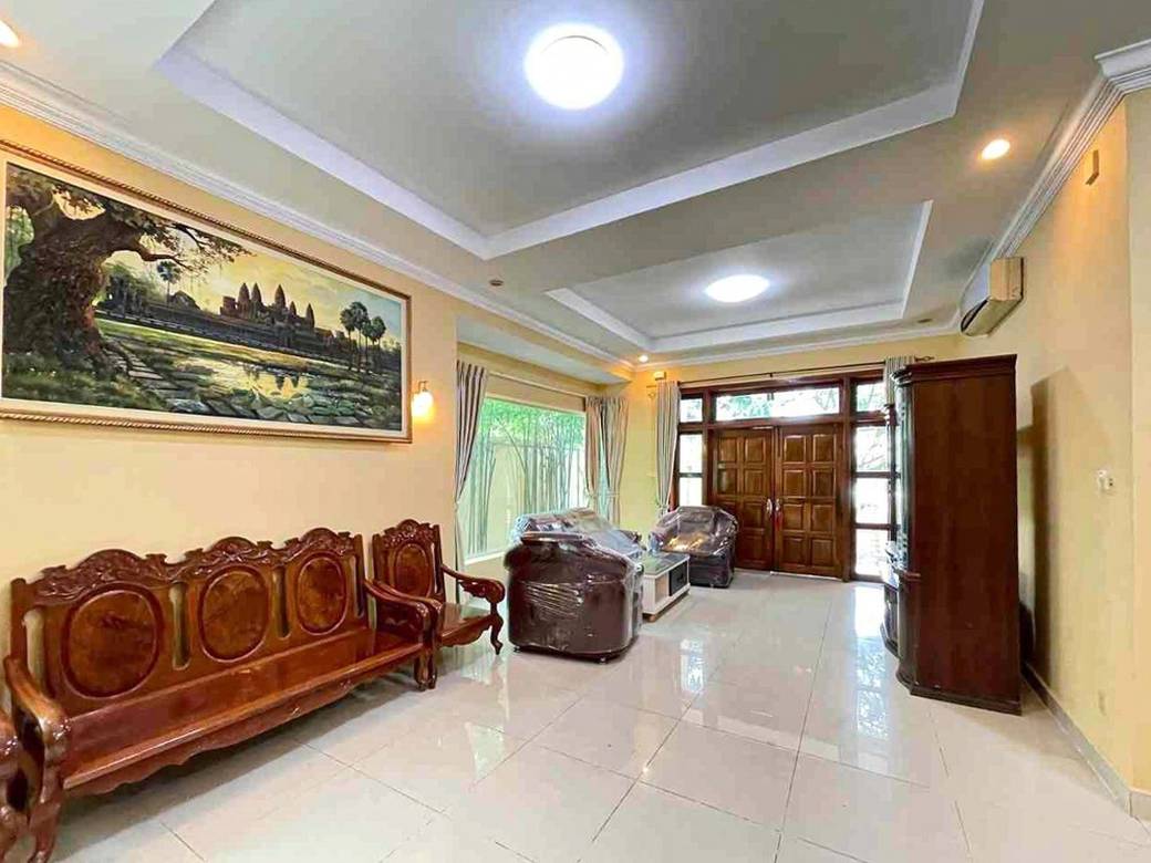 Tonle Bassac Villa For Rent in Tonle Bassac