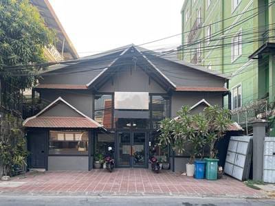 Chamkarmon204平方米使用面积CommercialShophouse出租