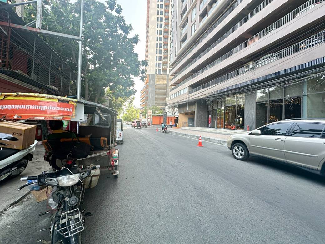 Entrepôt À louer de 480 m² de terrain
