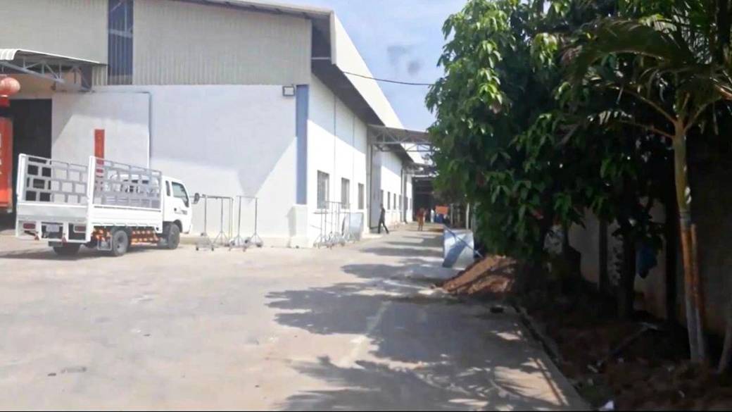 2,500 sqm Living Size Továrna Na prodej in Por Sen Chey
