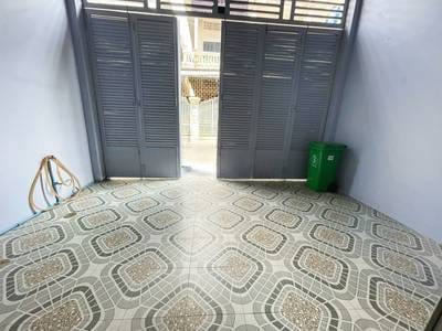 $700 店屋
