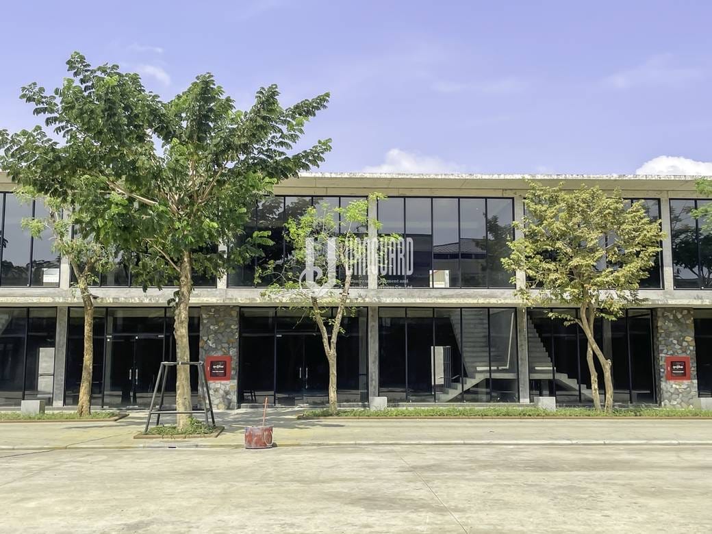 CommercialShophouse สำหรับเช่า พื้นที่ใช้สอย 240 ตร.ม. ใน Chbar Ampov