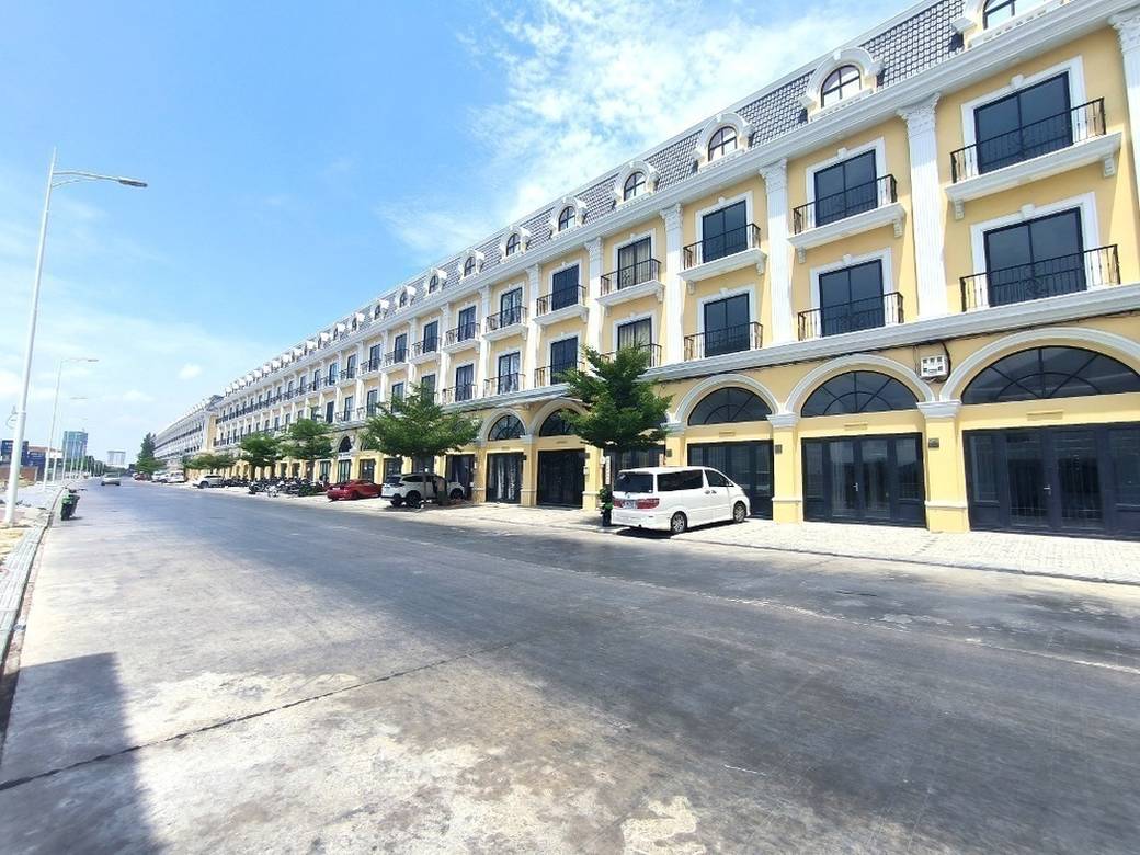 CommercialShophouse K pronájmu in Chroy Changvar, Chroy Changvar, Phnom Penh