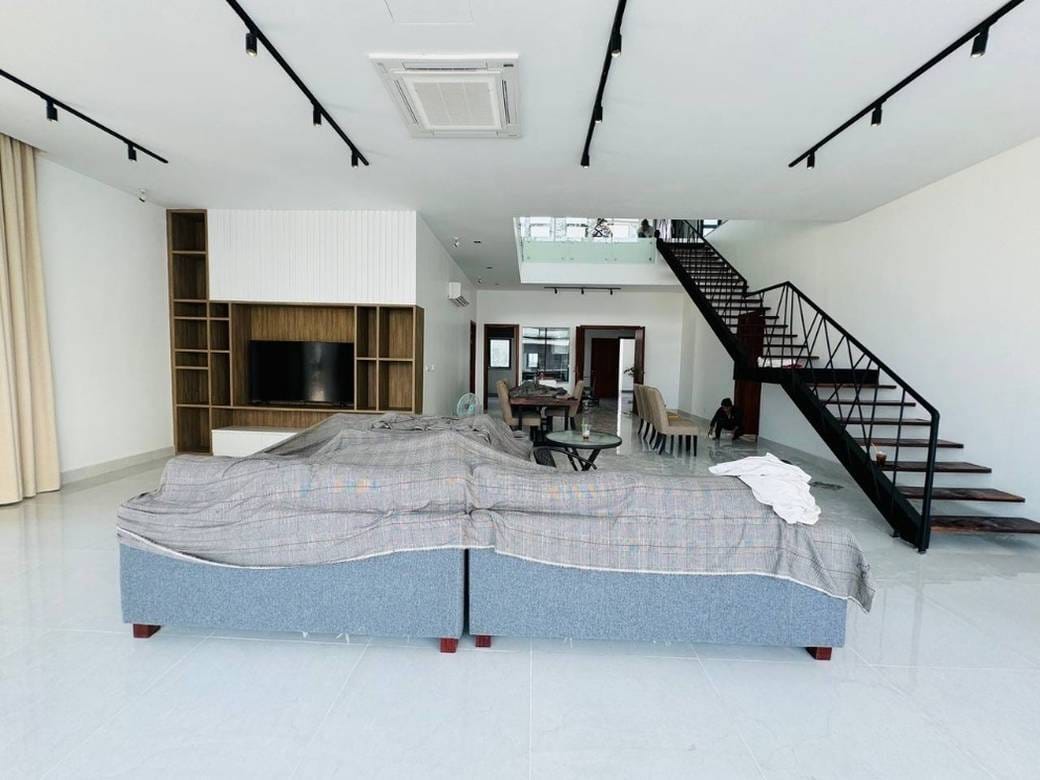 $7,000 Flat