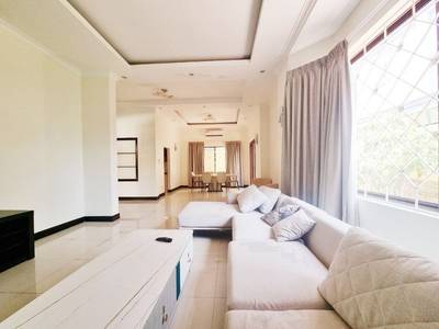 Chamkarmon别墅出租，价格$3,000