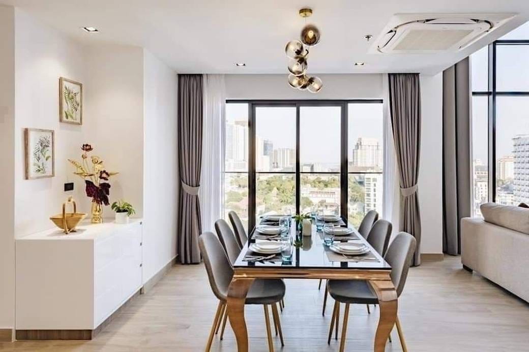 $4,700 Penthouse