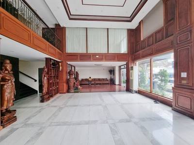 460 sqm Land Size Hotel K pronájmu