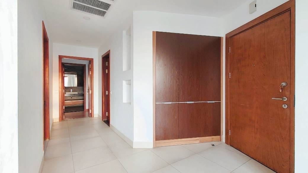 Aura Condominium | Zařízeno Condo Na prodej
