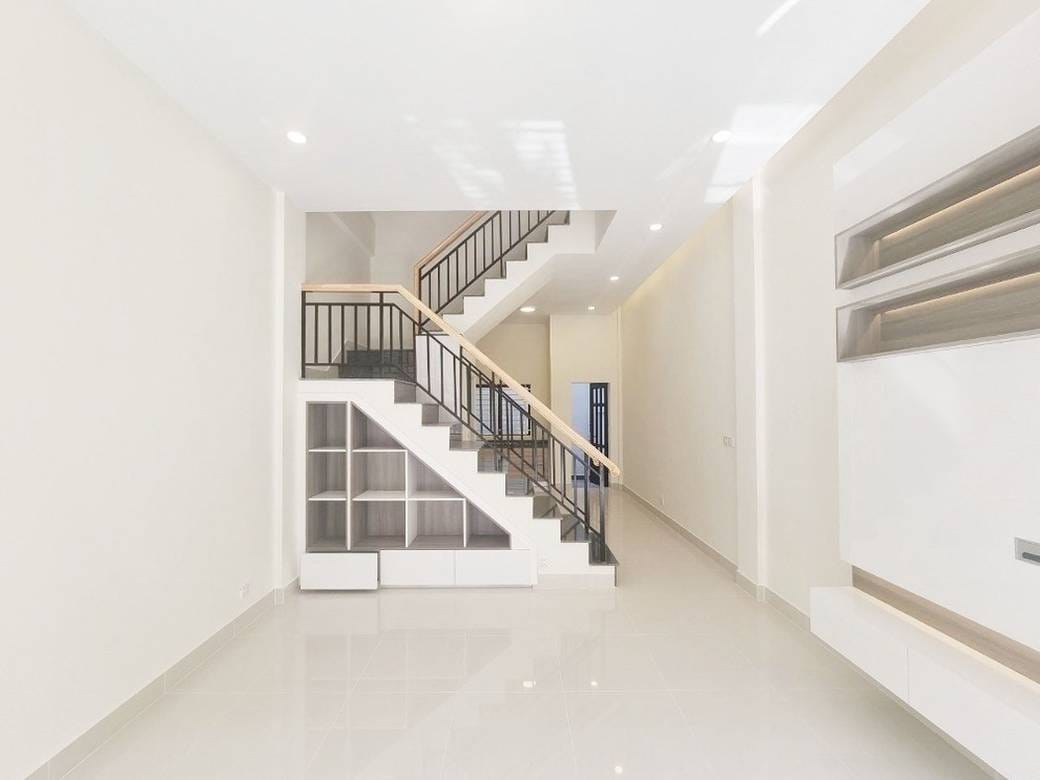 ផ្ទះជាប់គ្នា តម្លៃ $130,000