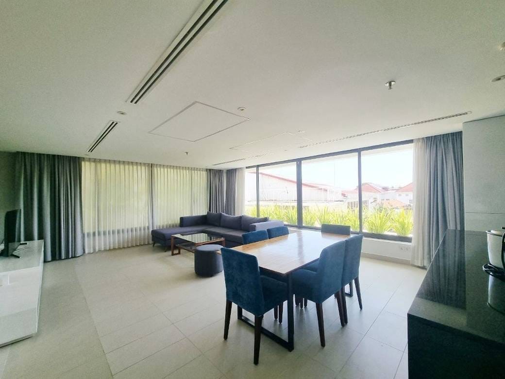 177 sqm Living Size Apartmán K pronájmu in Daun Penh