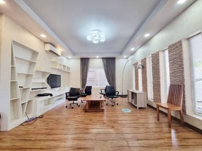 294 sqm Land Size Vila Na prodej