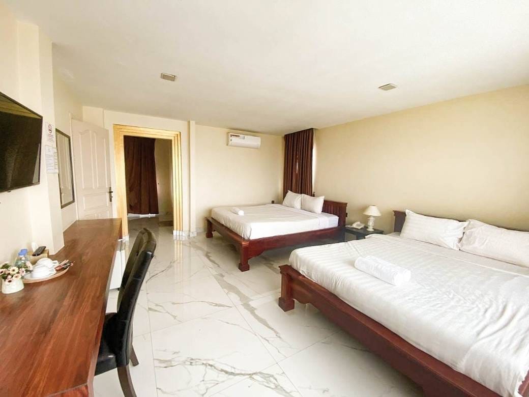 Sala Kamraeuk군, 씨엠립, 씨엠립에 있는 호텔 For Sale & Rent