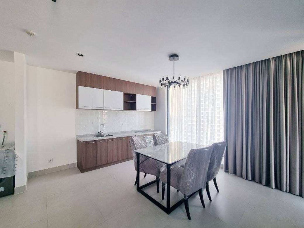 150 sqm Living Size Apartment For Rent in Boeng Keng Kang