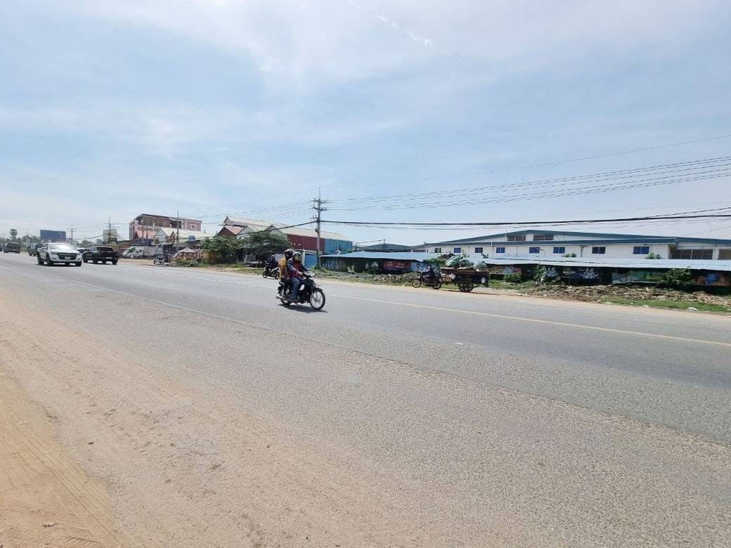 工厂出售，位于Baek Chan区, Angk Snuol市, 干拉省