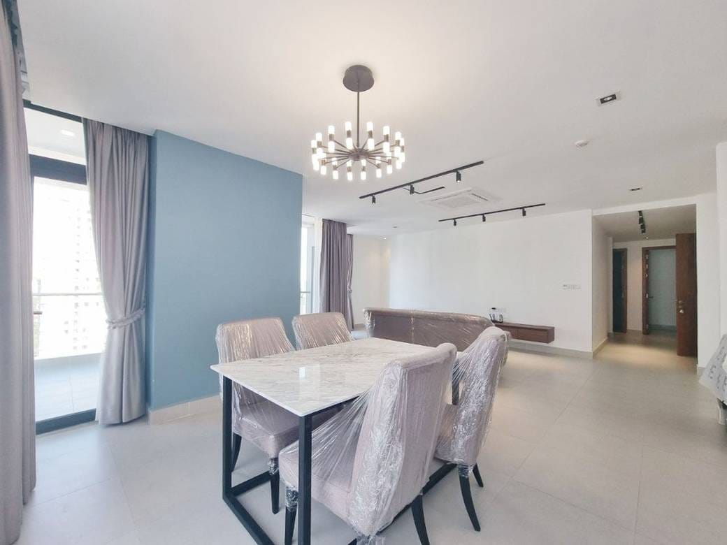Apartment For Rent with 1 Parking Space