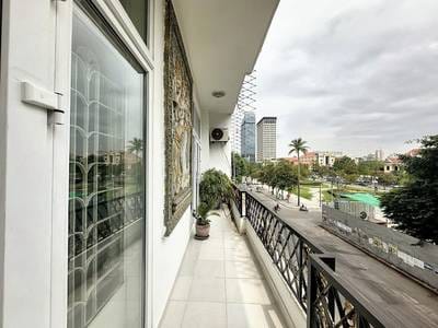120 sqm Living Size Apartmán K pronájmu in Daun Penh