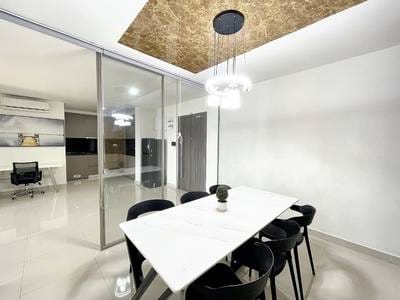 The Peak Residences | Zařízeno Condo K pronájmu