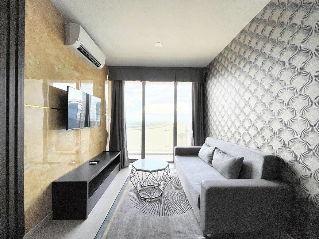 The Peak Residences | Zařízeno Condo K pronájmu