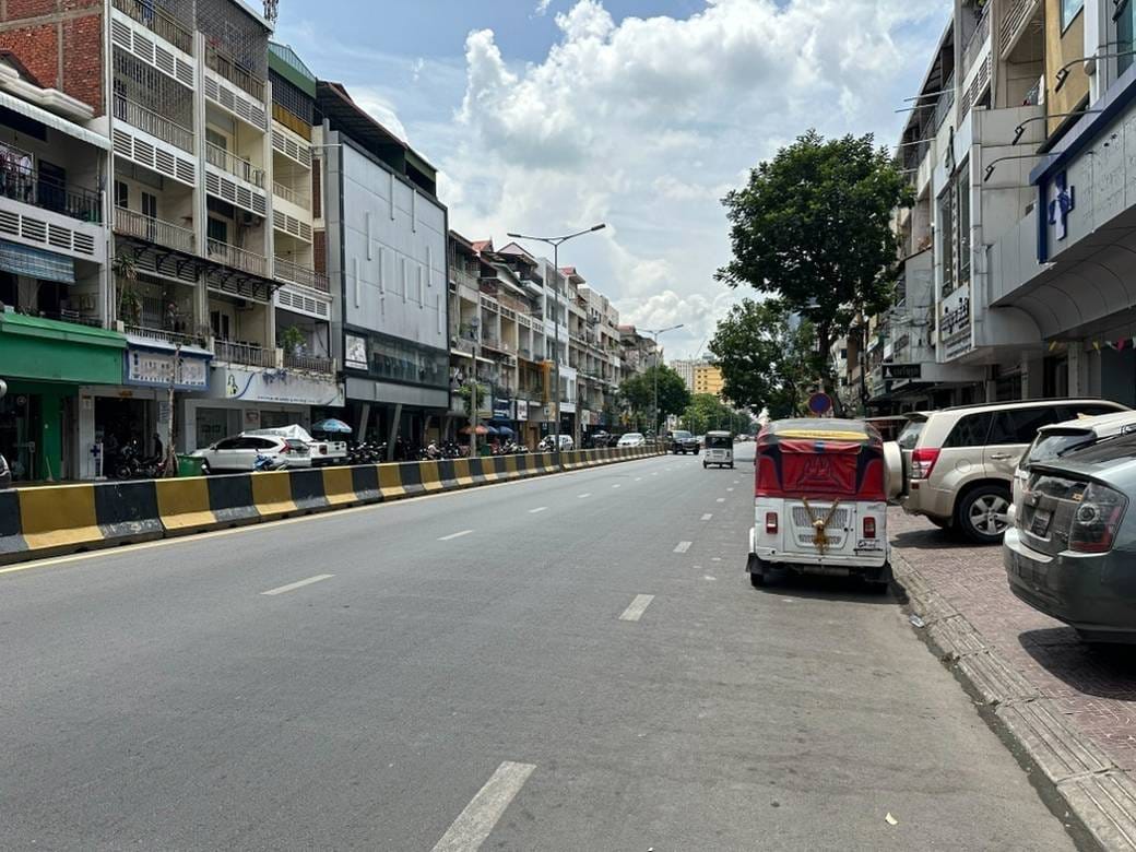 140.8 sqm Land Size Shophouse For Rent