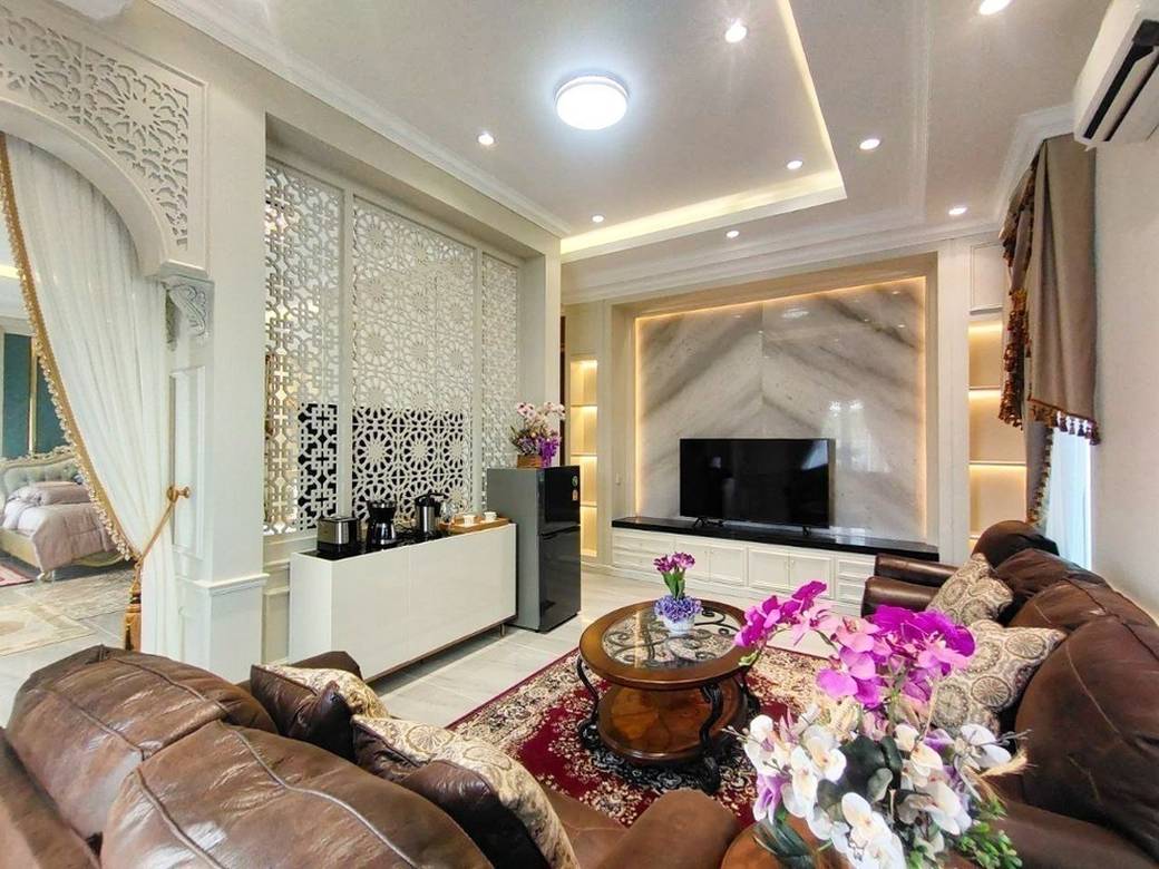 644 sqm Land Size Vila For Sale & Rent