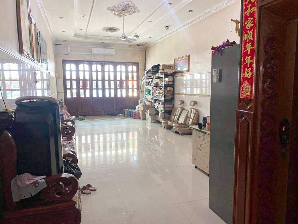 Shophouse Na prodej in 7 Makara $1,100,000
