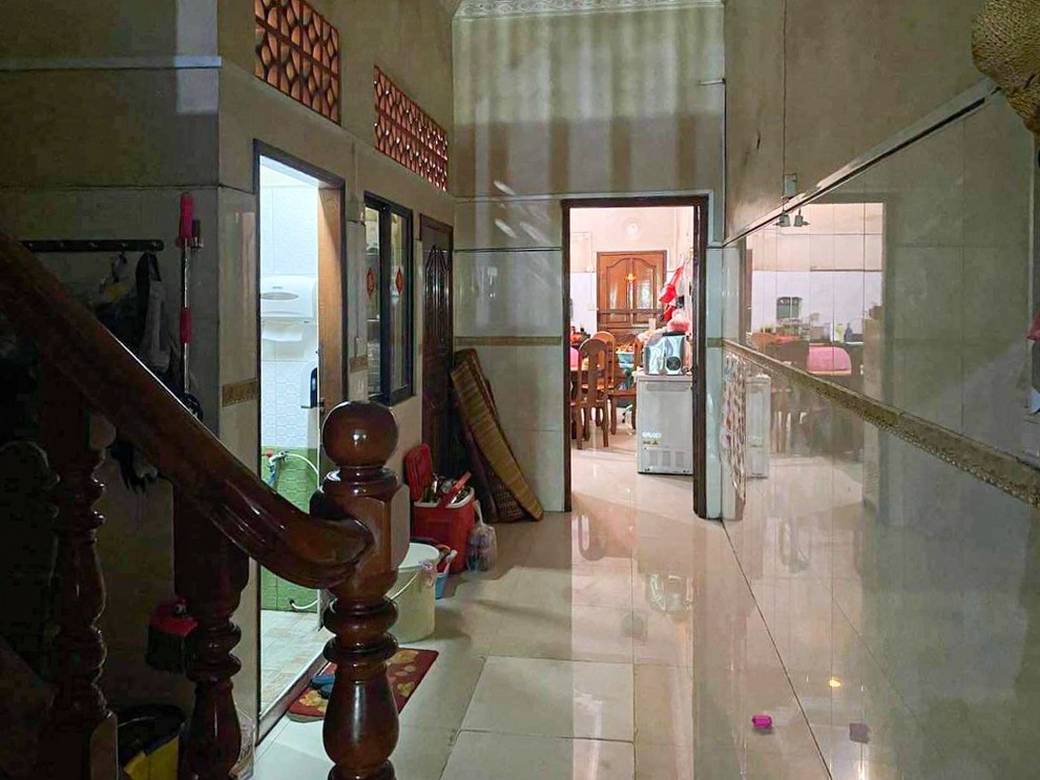 7 Makara Shophouse Na prodej in 7 Makara