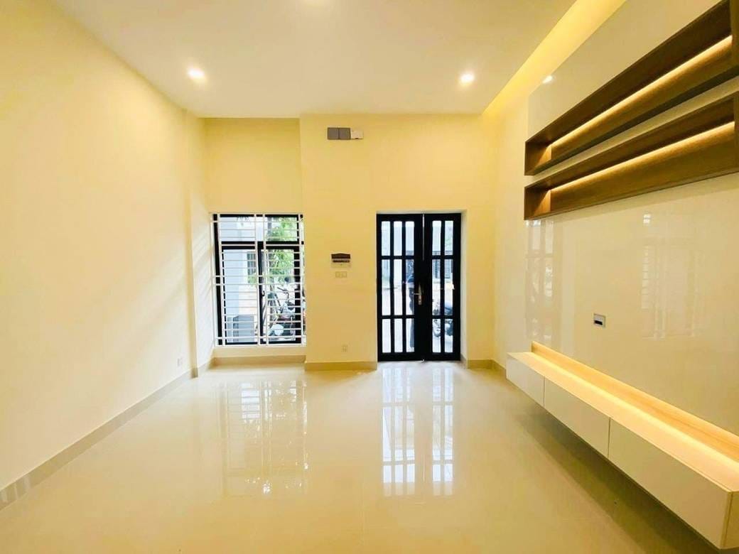 Chbar Ampov联排住宅出售，价格$130,000