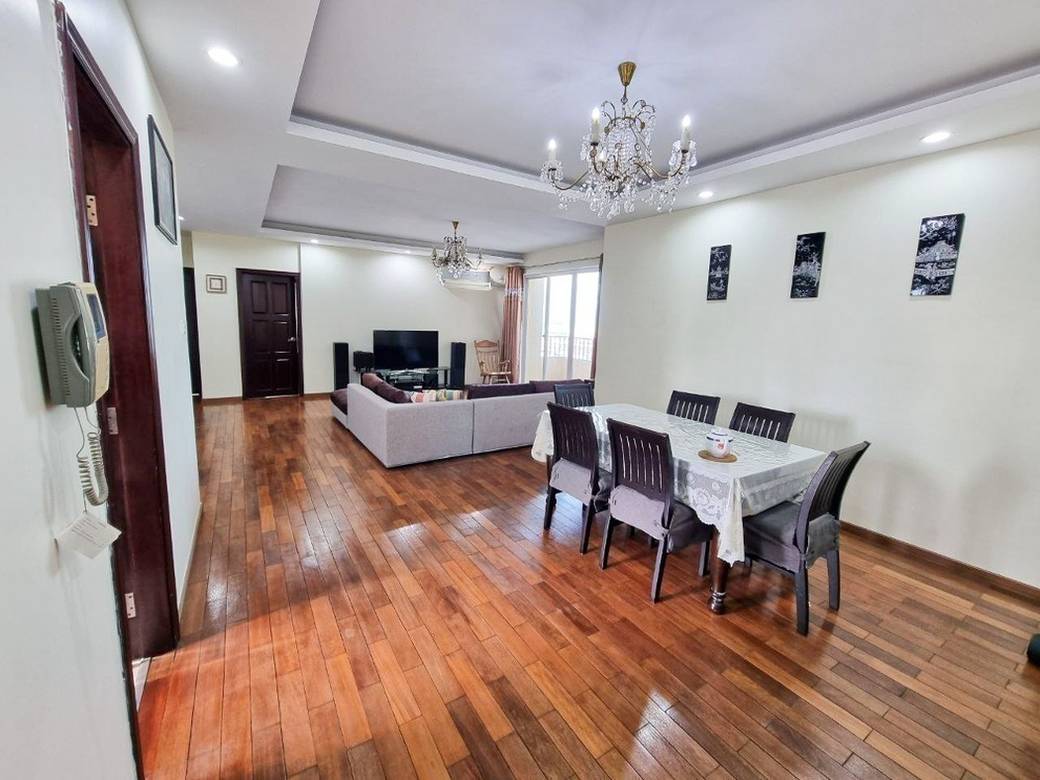 Condo K pronájmu in Tonle Bassac, Chamkarmon, Phnom Penh