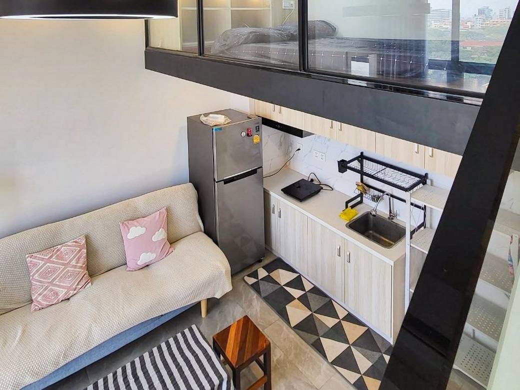 Royal Park Condo | 已装修单间公寓出售