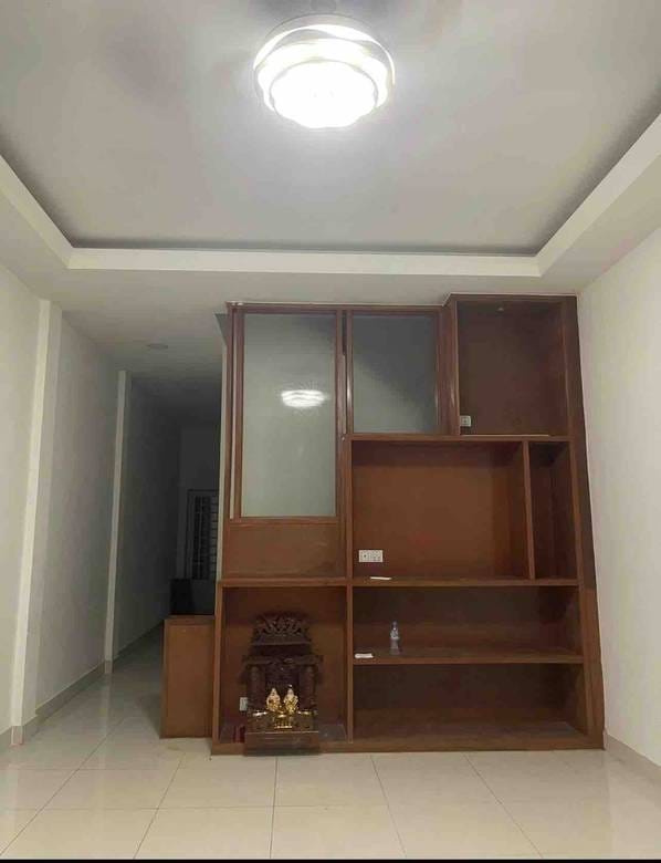Flat For Sale with 1 Parking Space