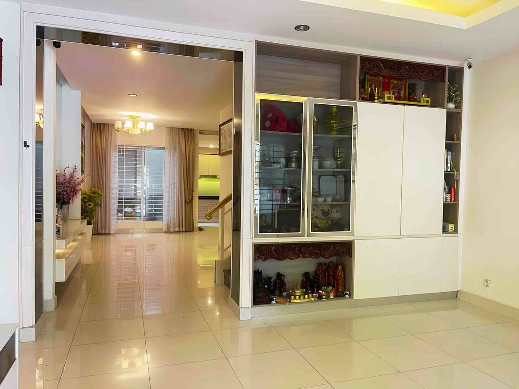 $179,000 Vila