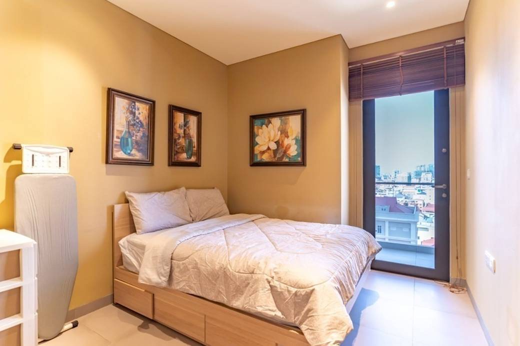 105 sqm Living Size Condo For Rent in Boeng Keng Kang