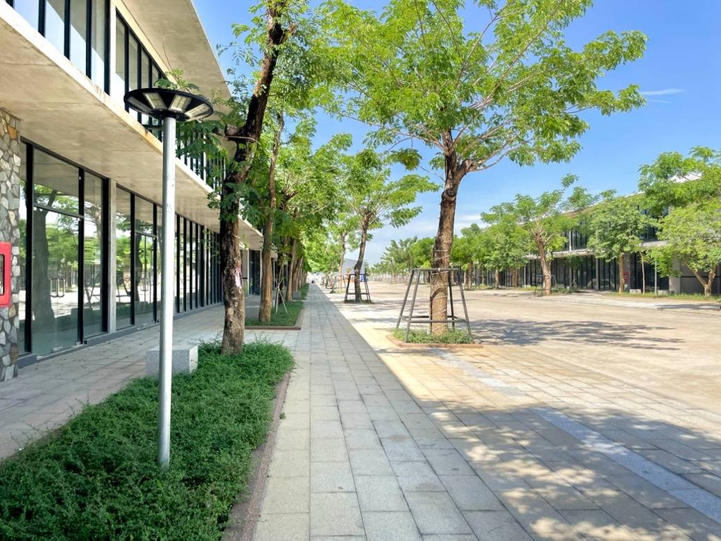 300 sqm Land Size Shophouse K pronájmu