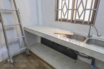 50 sqm Land Size Flat House K pronájmu